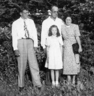 (L-R) Larry, son of Orie Fugate, Orie, wife Gladys, and daughter Judy (front), early 1950s.