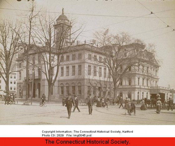 Old State House, 1906. Note tree (near bicyclist) that Dora was standing in front of in 1909. The Connecticut Historical Society, Hartford, Connecticut. Bequest of Ada Louise Taylor. Used with permission. 