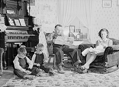 Left to right: Carl, Charles, Paul and Minnie Patton, Robinson, Il, May 1940. Photo by John Vachon.