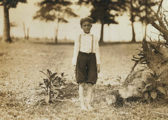 Ralph Kuyrkendall (11 yrs old), Magnolia, Mississippi, May 1911. Photo by Lewis Hine