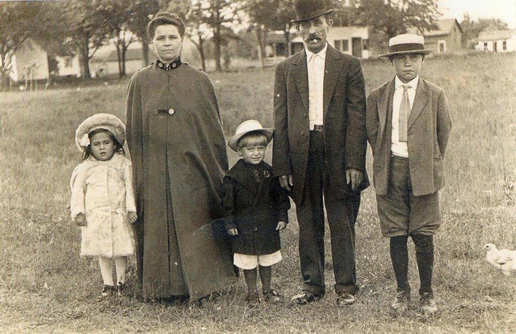 Andrew and Paulina Ostafin, with (L-R) Veronica, Peter and John, circa 1912.