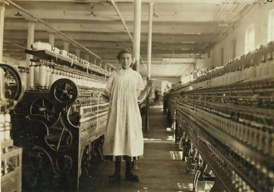 Mamie Laberge, Winchendon, Massachusetts, September 1911. Photo by Lewis Hine.