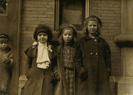 Bessie Brownstein (left), 8 yrs old, Hartford, Connecticut, March 1909. Photo by Lewis Hine.