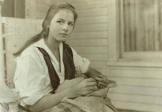 Betsy Price, Marlinton, West Virginia, October 7, 1921. Photo by Lewis Hine.
