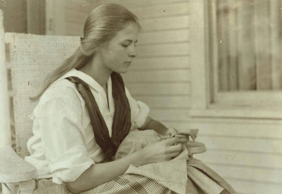 Betsy Price, Marlinton, West Virginia, October 7, 1921. Photo by Lewis Hine.