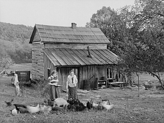 Edna Lansing with daughter Audrey.