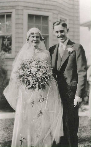 Marshall and Laura Knox on wedding day. 