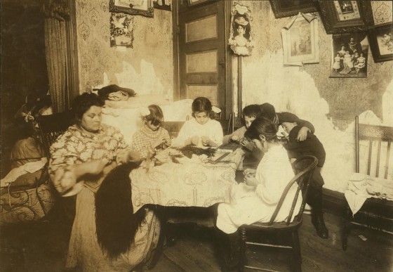 Mary Mauro & family, New York, NY, December 1911. Photo by Lewis Hine.